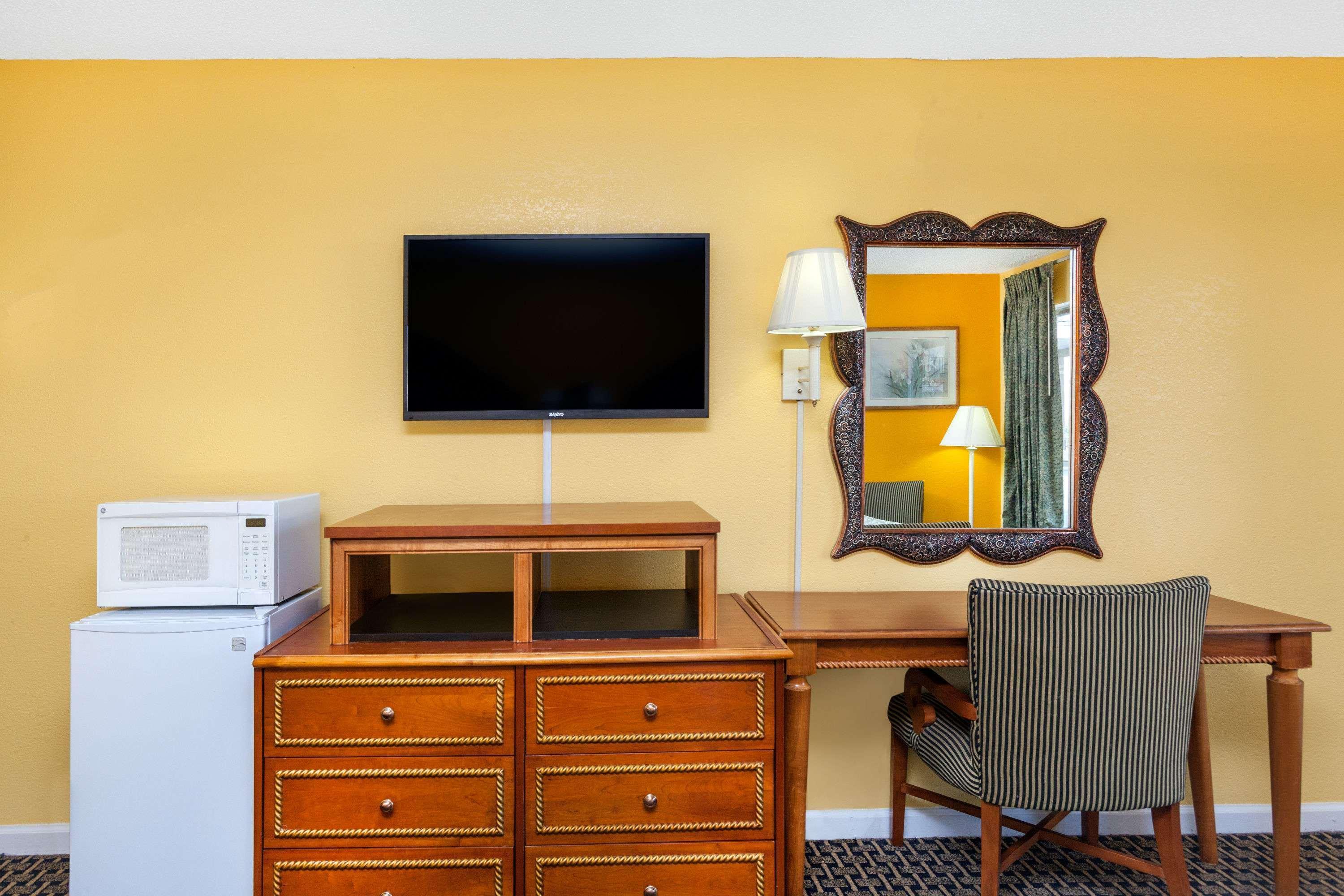 Days Inn Jacksonville Eksteriør billede